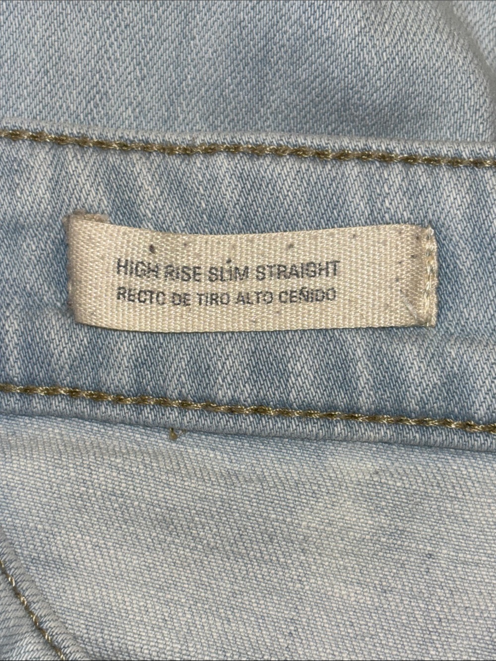 Universal Thread High Rise Slim Straight Light Wash Jeans - Picture 4 of 5
